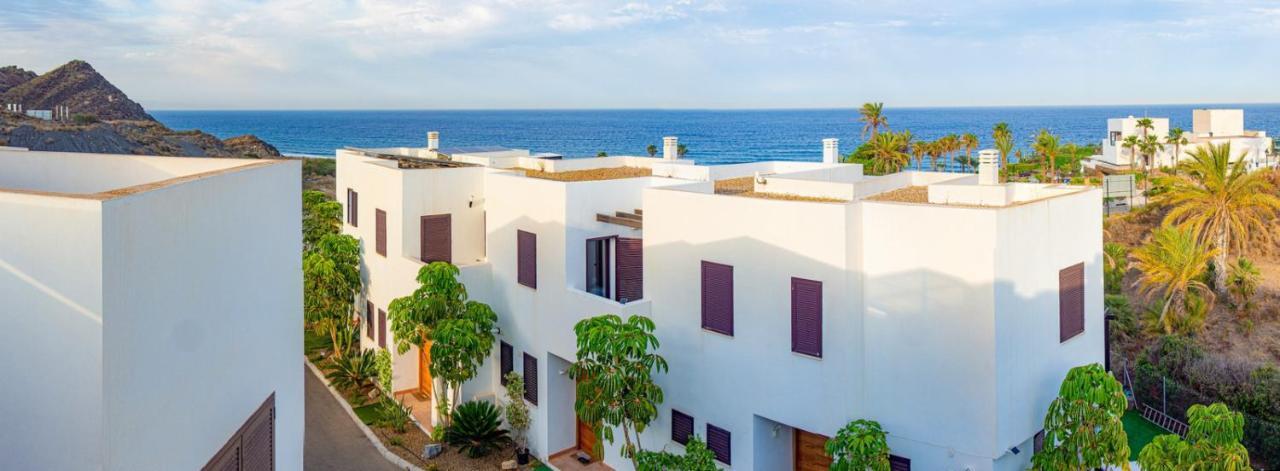 Avicena Beach - โมฮาการ์ ภายนอก รูปภาพ