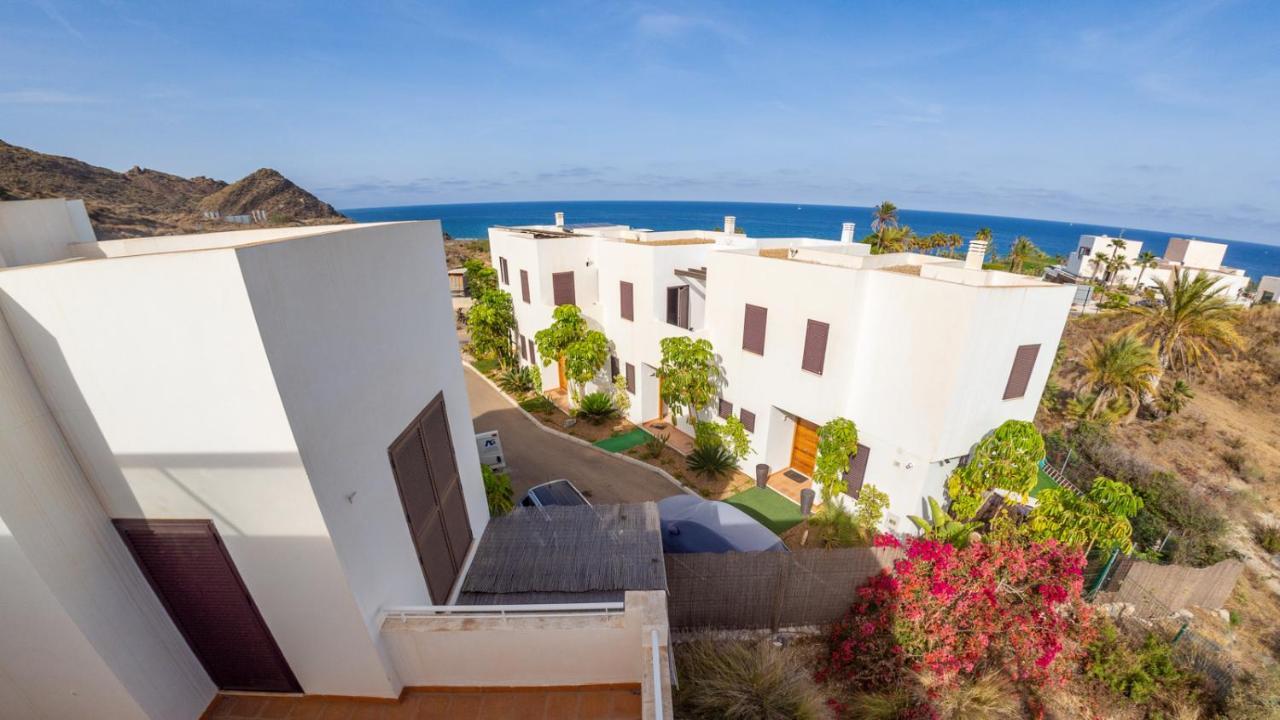 Avicena Beach - โมฮาการ์ ภายนอก รูปภาพ